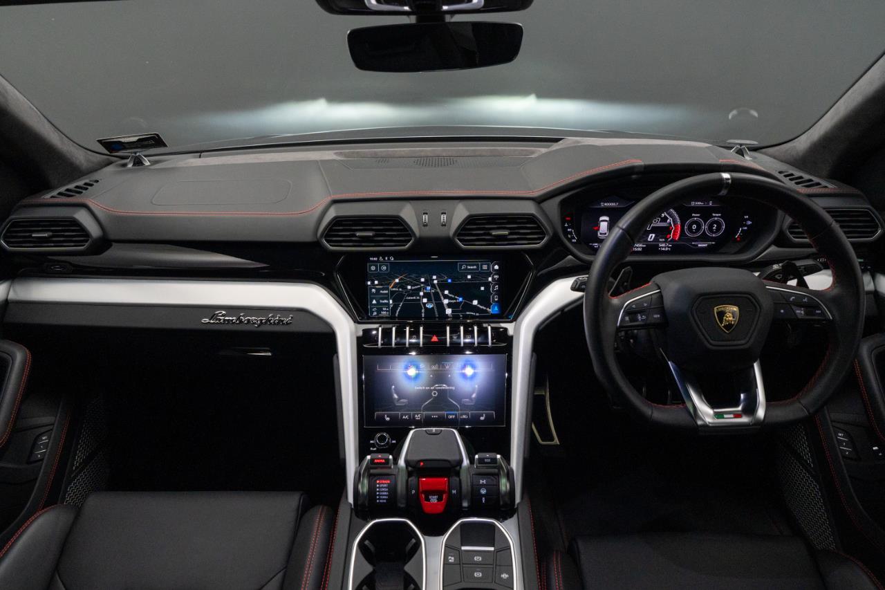 2020 Lamborghini Urus