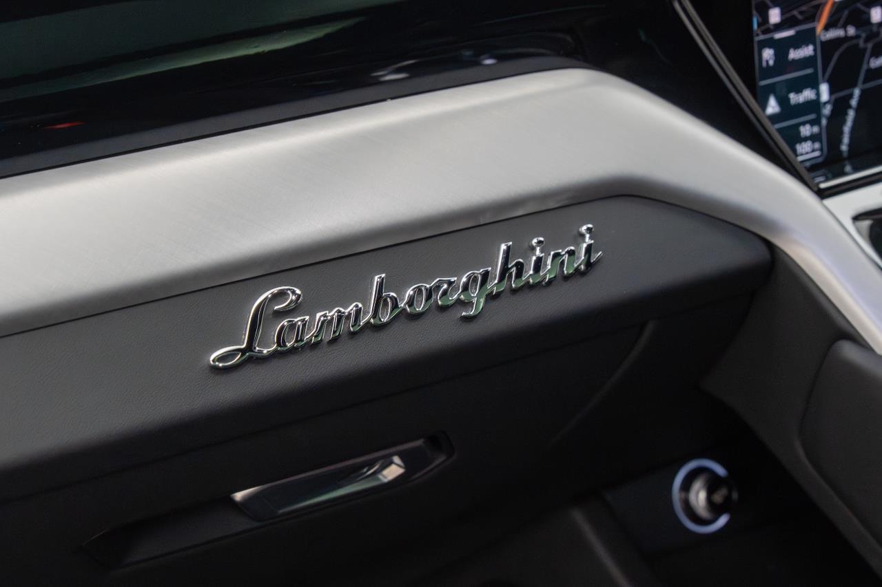2020 Lamborghini Urus