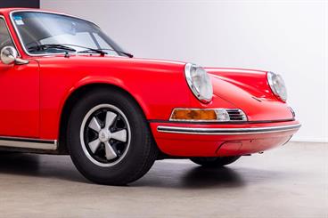 1971 Porsche 911 - Thumbnail