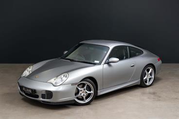 2004 Porsche 911 - Thumbnail