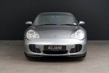 2004 Porsche 911 - Thumbnail