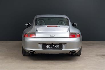 2004 Porsche 911 - Thumbnail