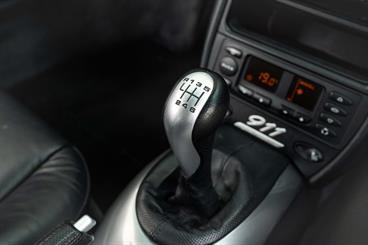 2004 Porsche 911 - Thumbnail