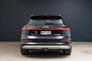 2019 Audi E-Tron - Thumbnail