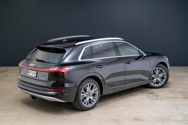 2019 Audi E-Tron - Thumbnail