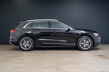 2019 Audi E-Tron - Thumbnail