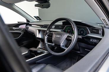 2019 Audi E-Tron - Thumbnail