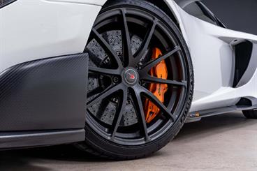 2016 McLaren 675 LT - Thumbnail