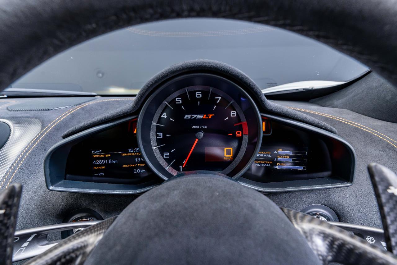 2016 McLaren 675 LT