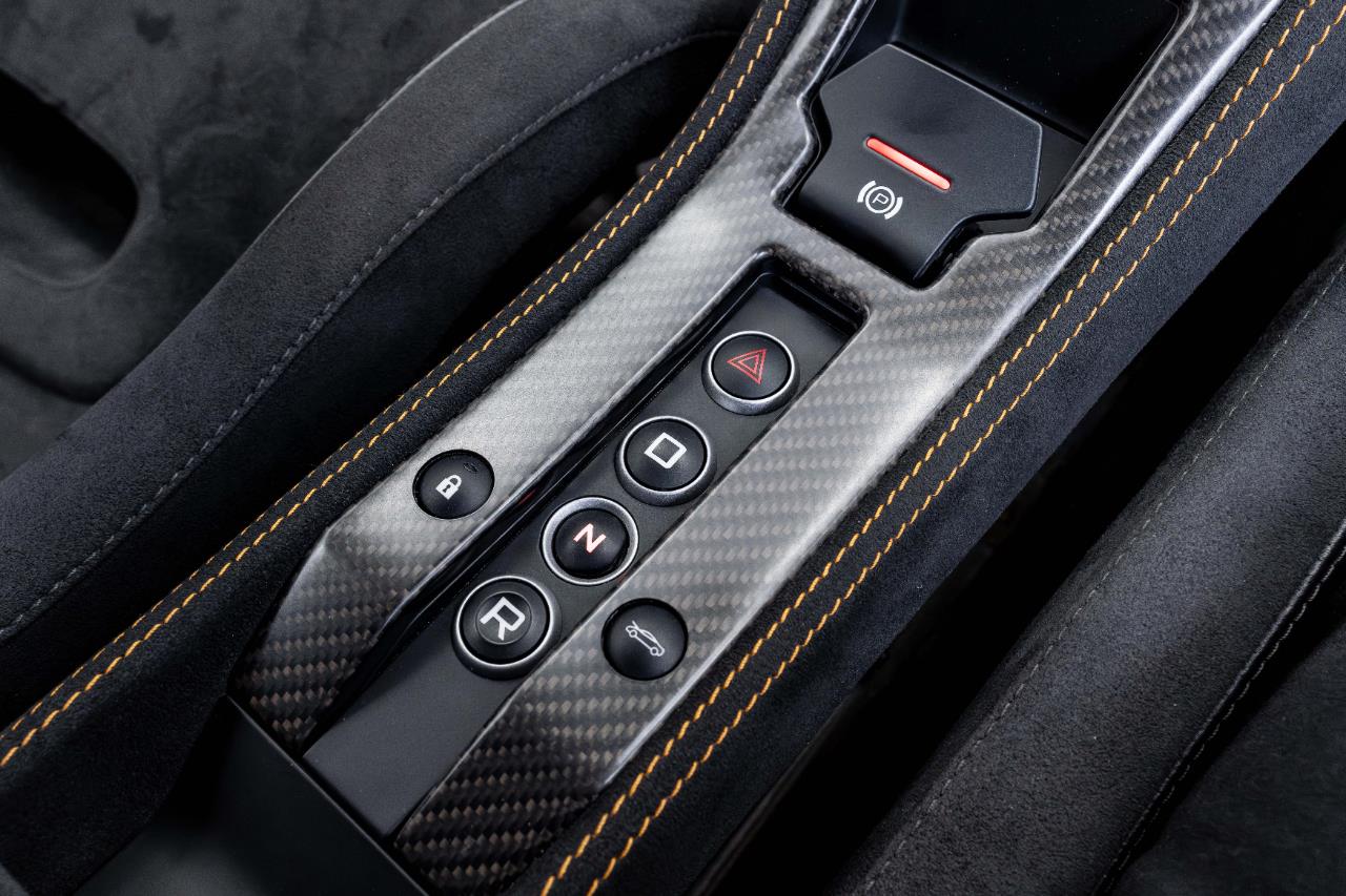 2016 McLaren 675 LT