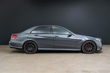 2015 Mercedes-Benz E 63 - Thumbnail