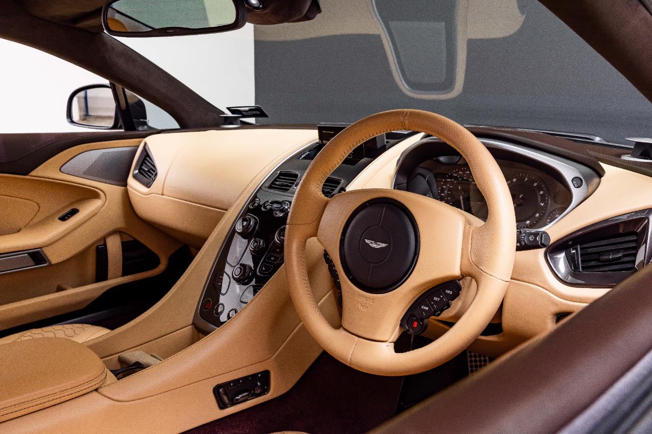 2013 Aston Martin Vanquish