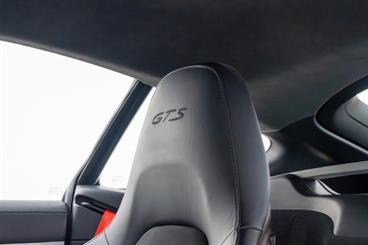 2016 Porsche Cayman - Thumbnail