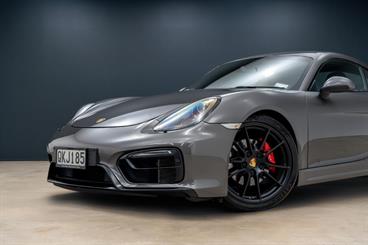 2016 Porsche Cayman - Thumbnail