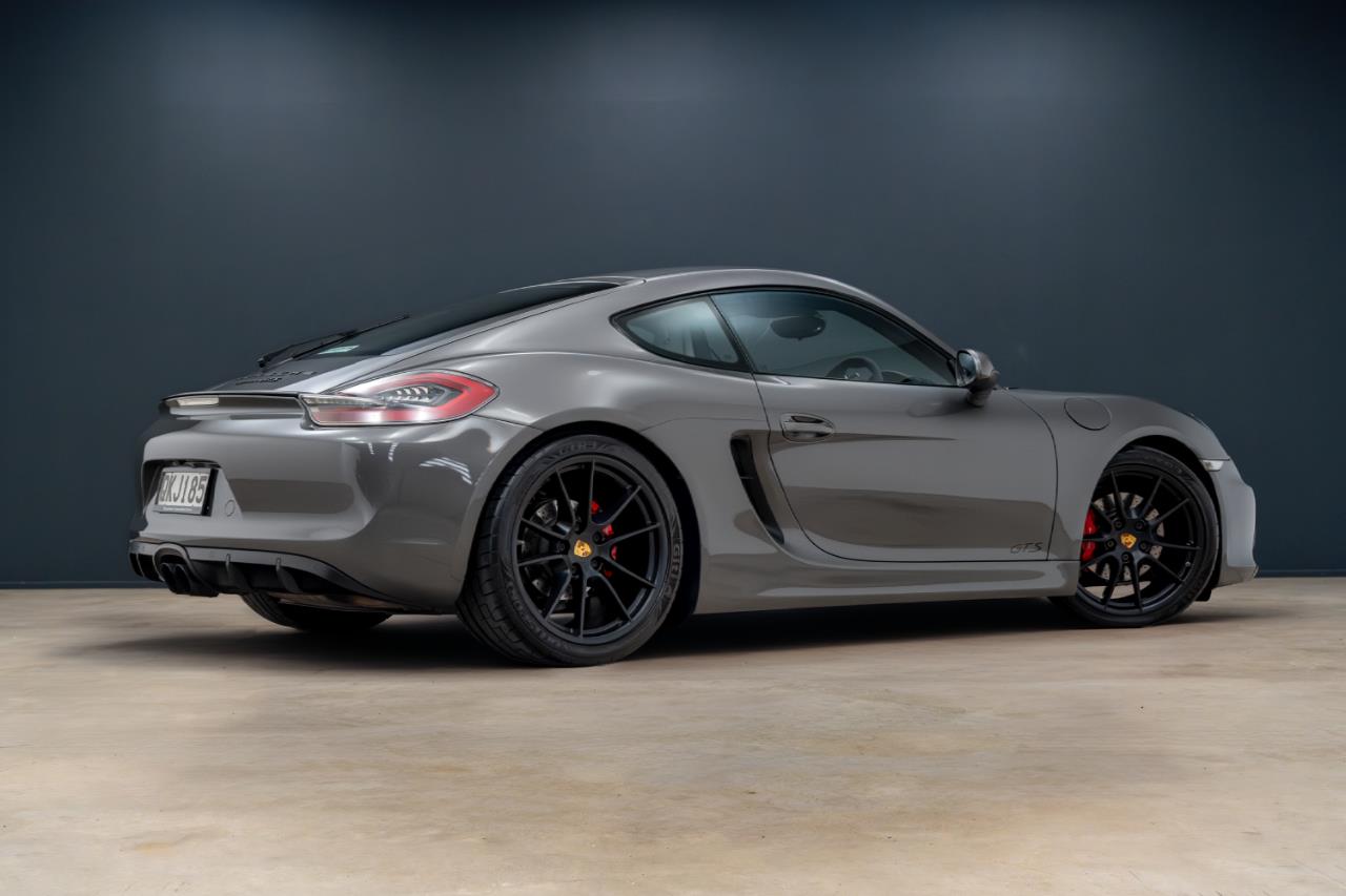 2016 Porsche Cayman