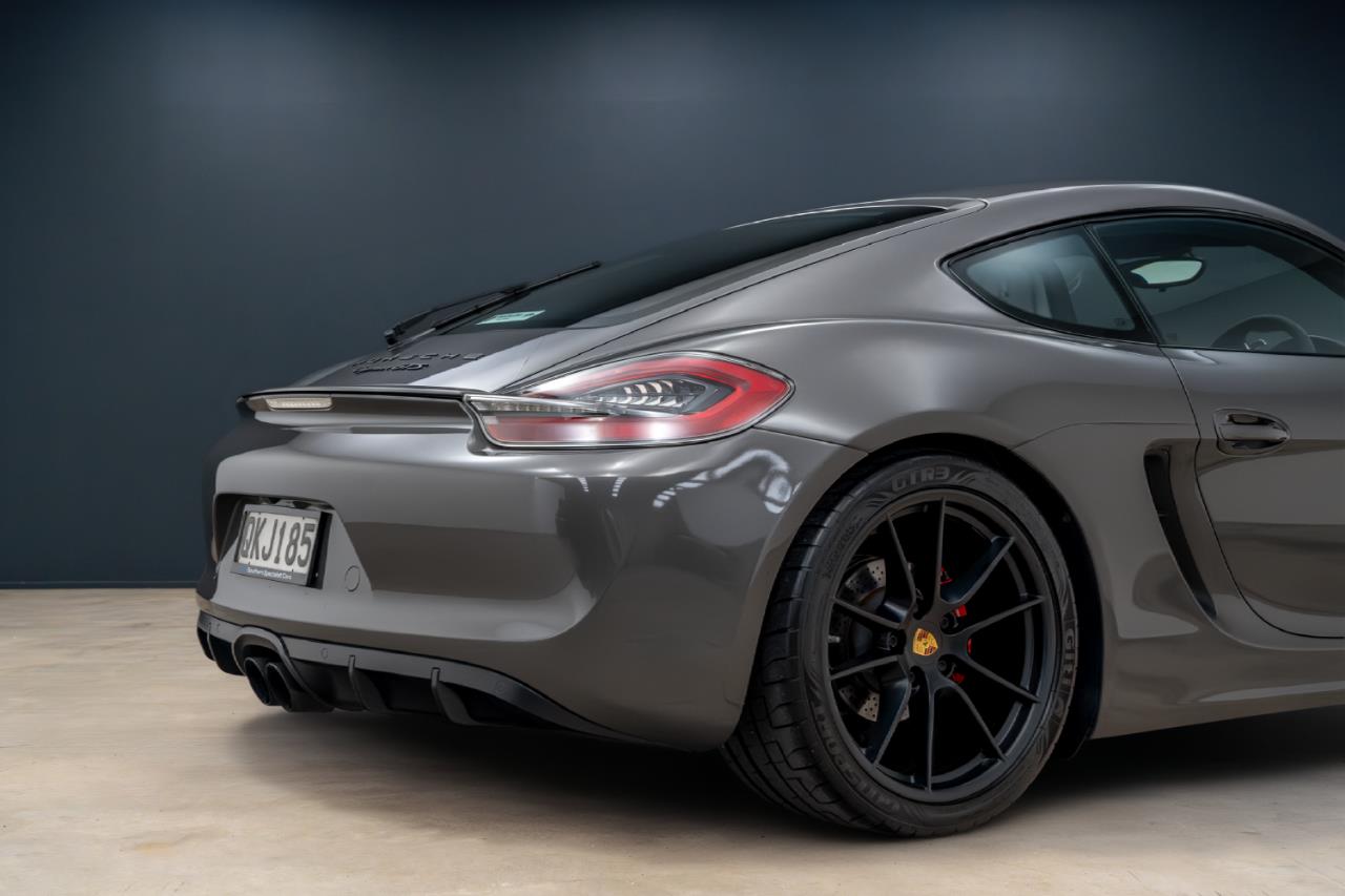 2016 Porsche Cayman