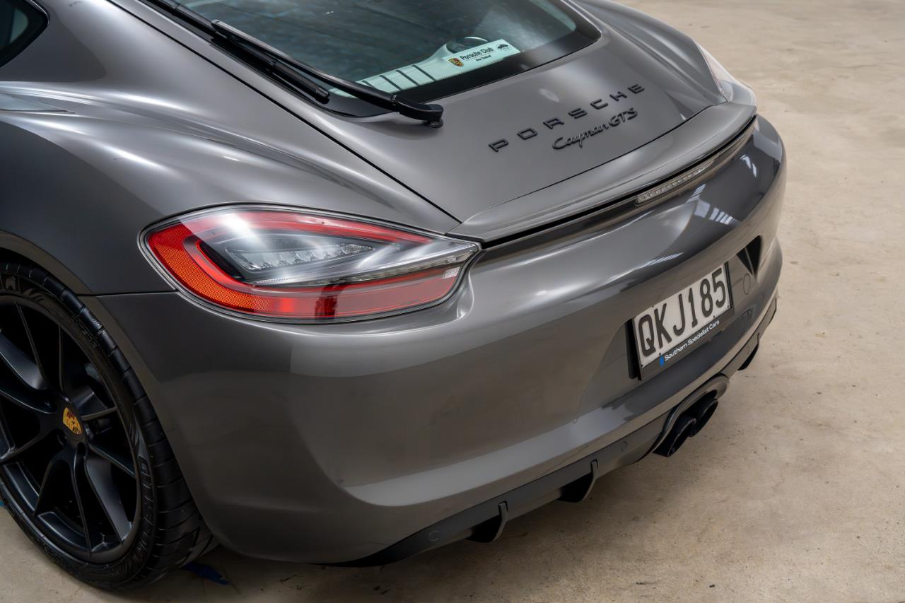 2016 Porsche Cayman
