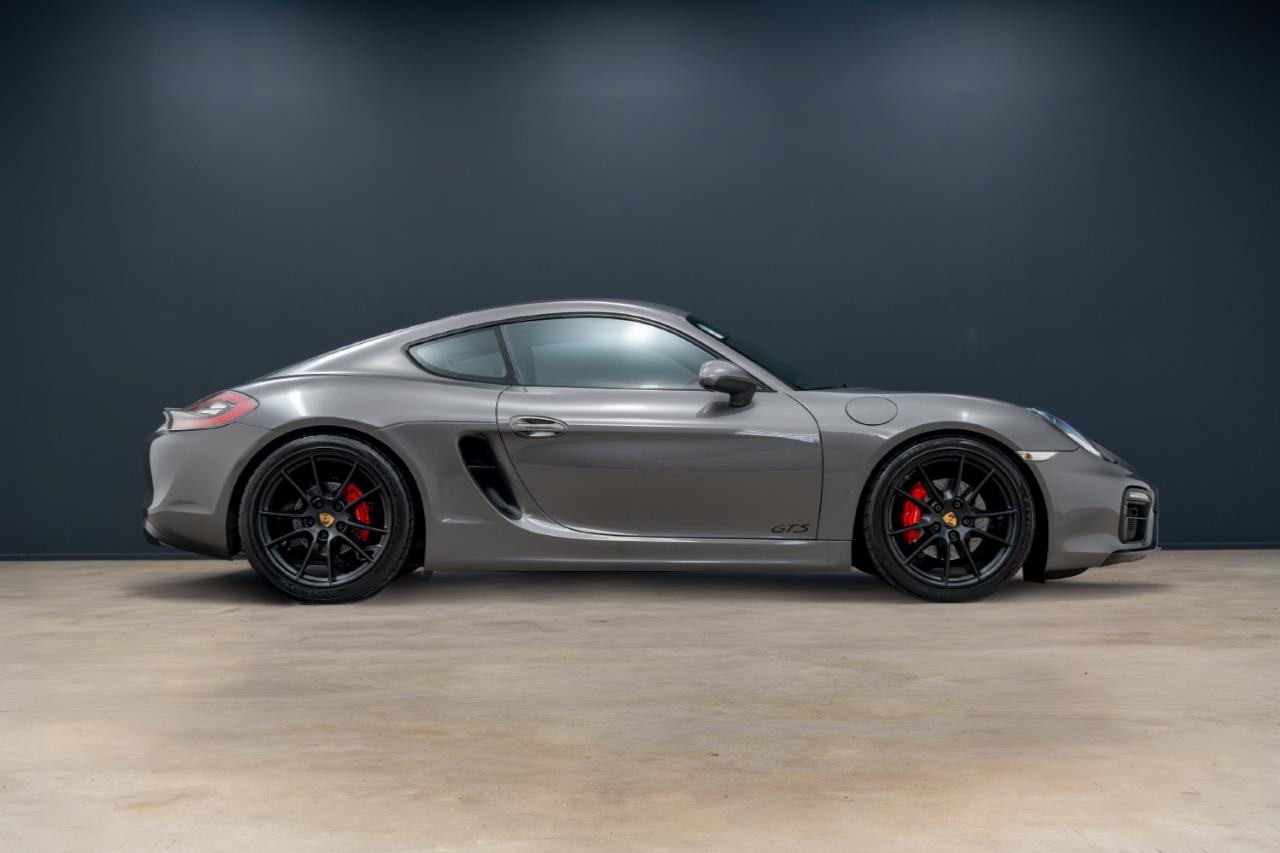 2016 Porsche Cayman