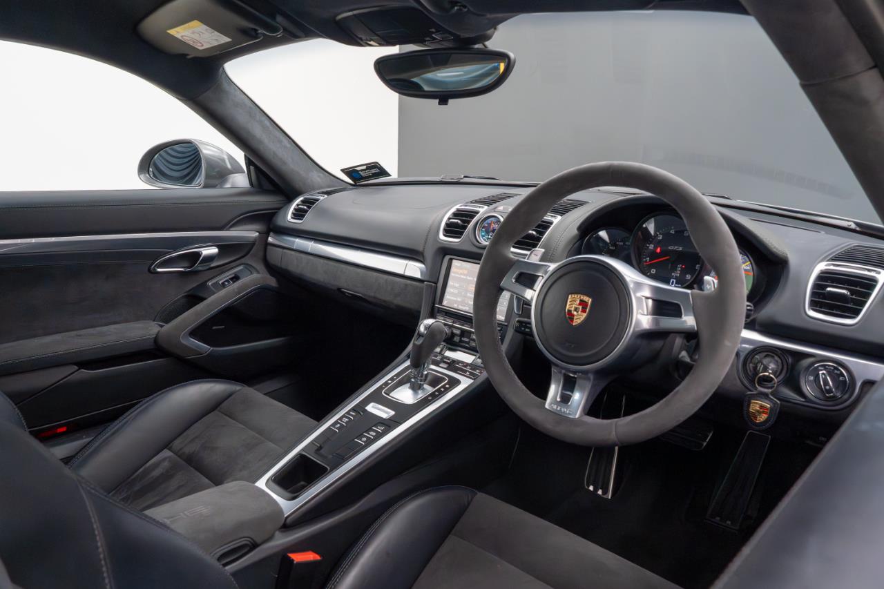 2016 Porsche Cayman