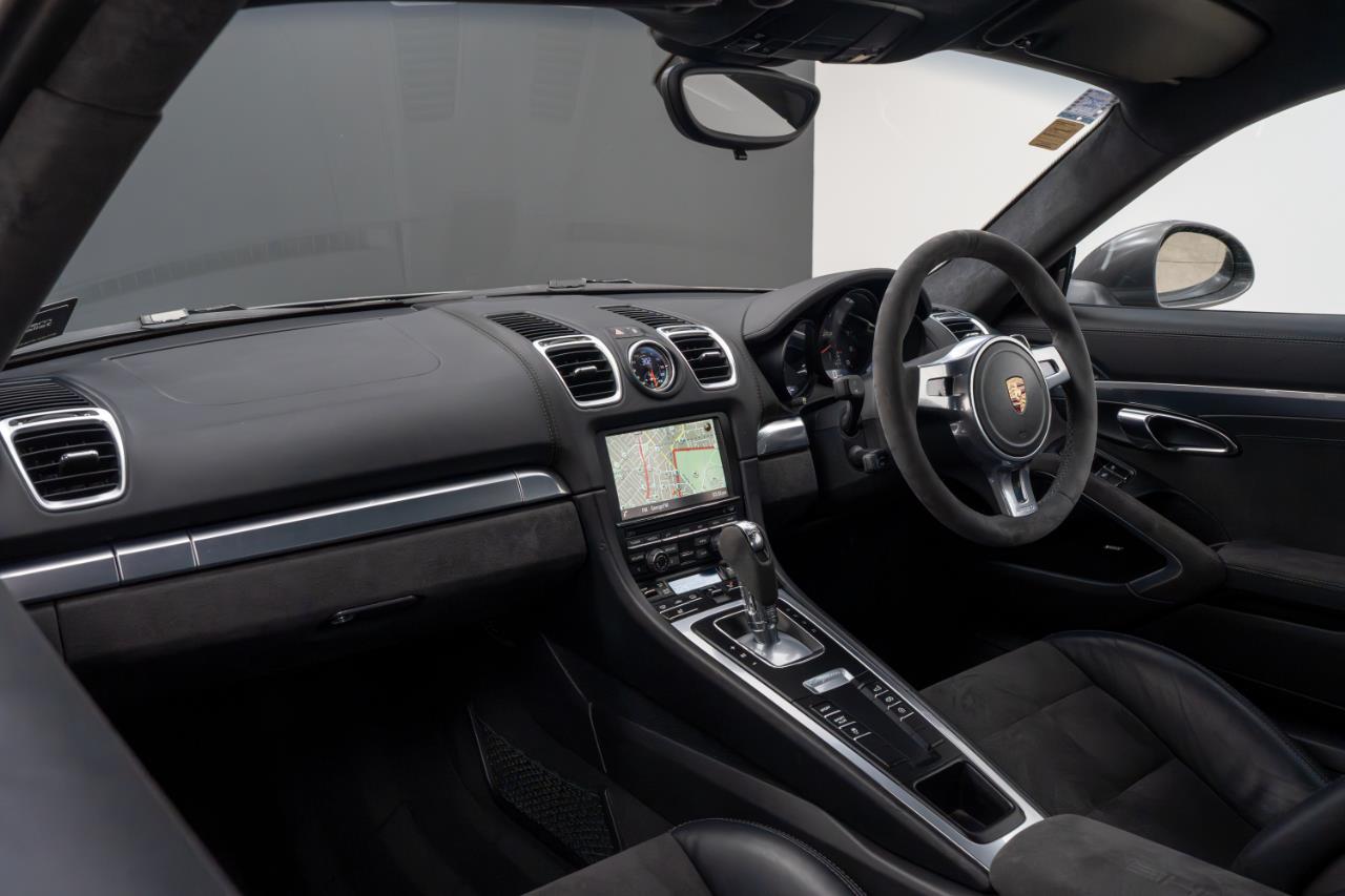 2016 Porsche Cayman