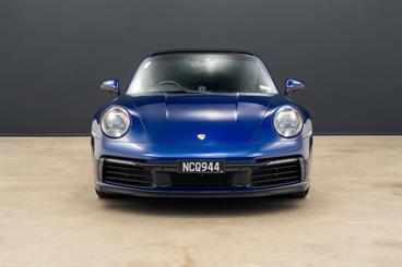 2020 Porsche 911 - Thumbnail