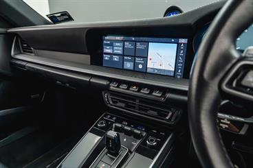 2020 Porsche 911 - Thumbnail