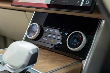 2022 Land Rover Range Rover - Thumbnail