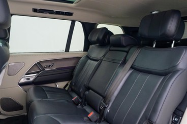 2022 Land Rover Range Rover - Thumbnail