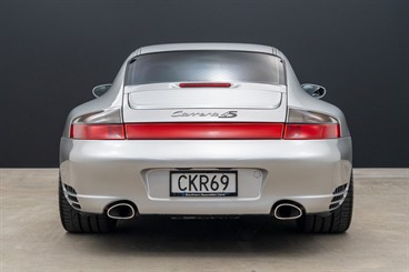 2002 Porsche 911 - Thumbnail