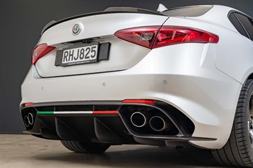 2018 Alfa Romeo Giulia - Thumbnail