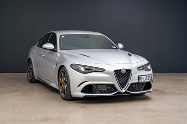 2018 Alfa Romeo Giulia - Thumbnail