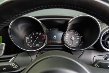 2018 Alfa Romeo Giulia - Thumbnail