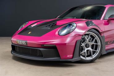 2024 Porsche 911 - Thumbnail