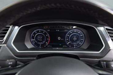 2016 Volkswagen Tiguan - Thumbnail
