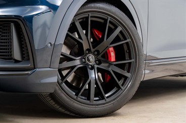 2023 Audi SQ8 - Thumbnail