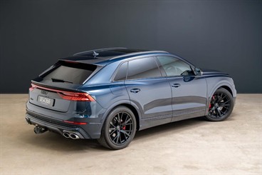 2023 Audi SQ8 - Thumbnail