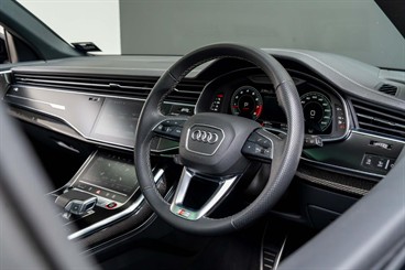 2023 Audi SQ8 - Thumbnail