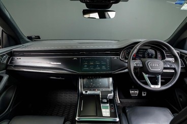 2023 Audi SQ8 - Thumbnail