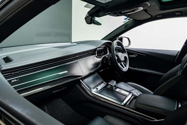 2023 Audi SQ8 - Thumbnail