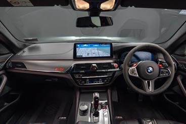 2022 BMW 5 Series - Thumbnail