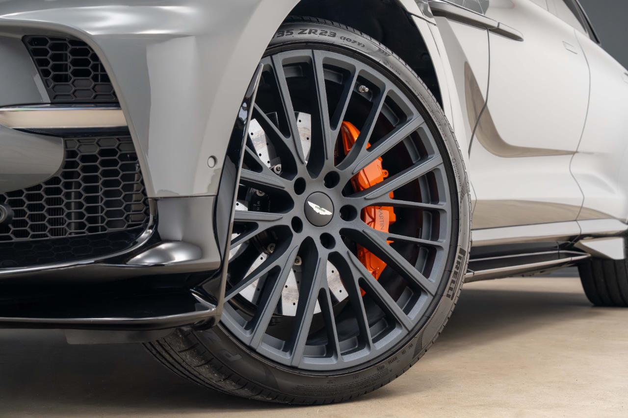 2023 Aston Martin DBX