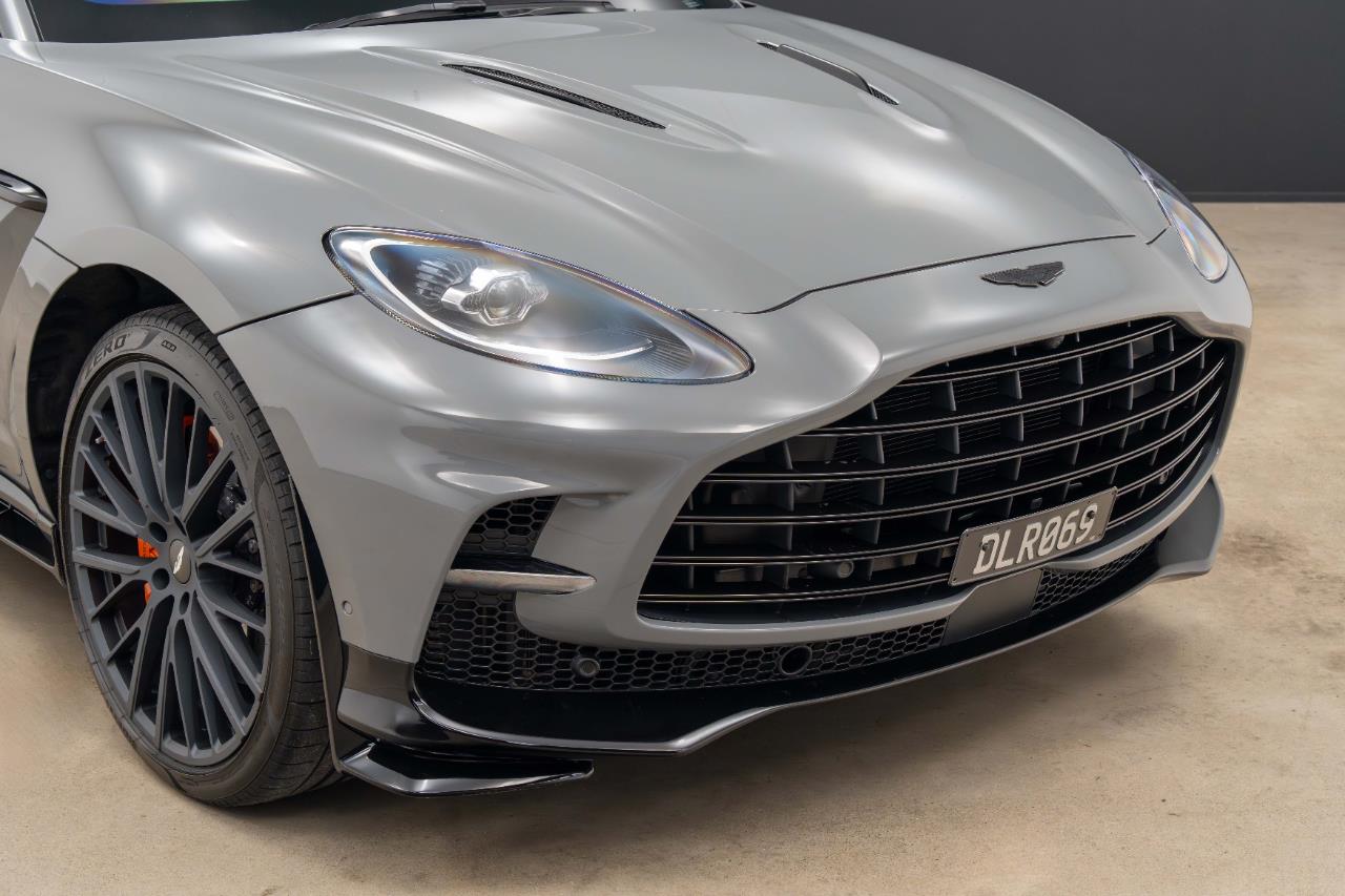 2023 Aston Martin DBX