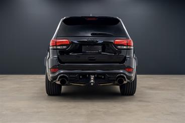 2019 Jeep Grand Cherokee - Thumbnail