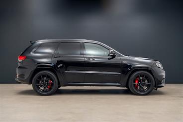 2019 Jeep Grand Cherokee - Thumbnail