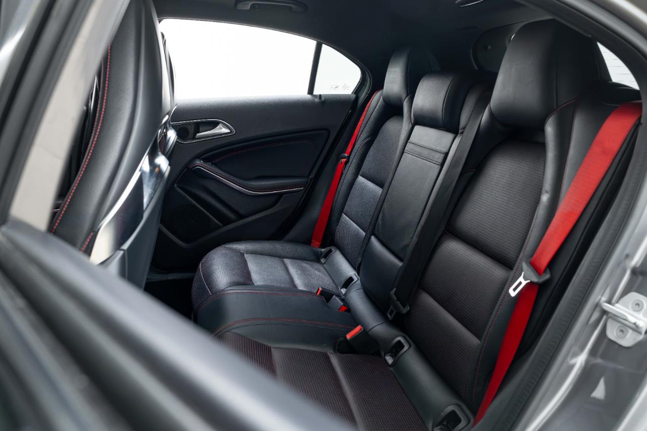 2016 Mercedes-Benz A 45