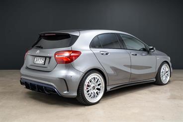 2016 Mercedes-Benz A 45 - Thumbnail