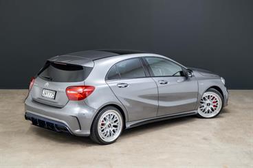2016 Mercedes-Benz A 45 - Thumbnail