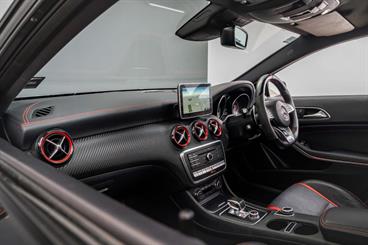 2016 Mercedes-Benz A 45 - Thumbnail