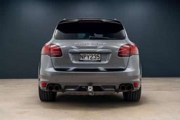 2012 Porsche Cayenne - Thumbnail