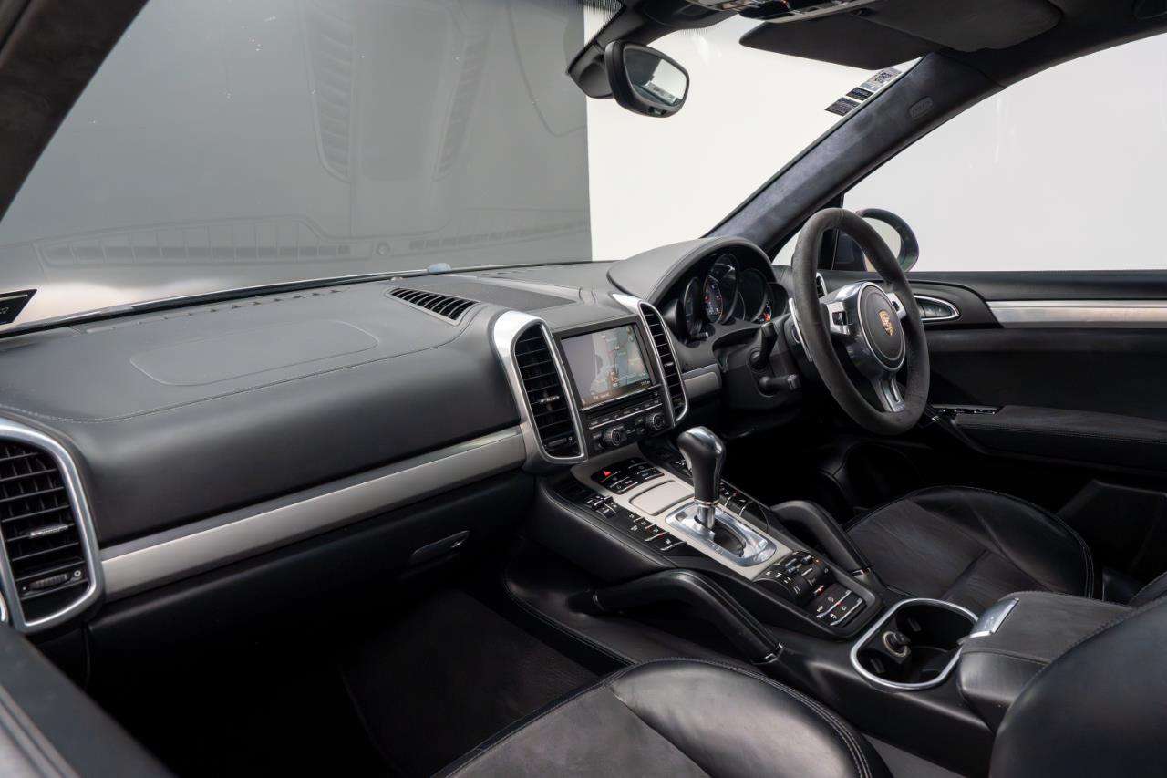 2012 Porsche Cayenne
